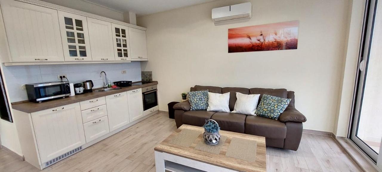 Bay Of Kotor View Apartment With Pool Prčanj Dış mekan fotoğraf