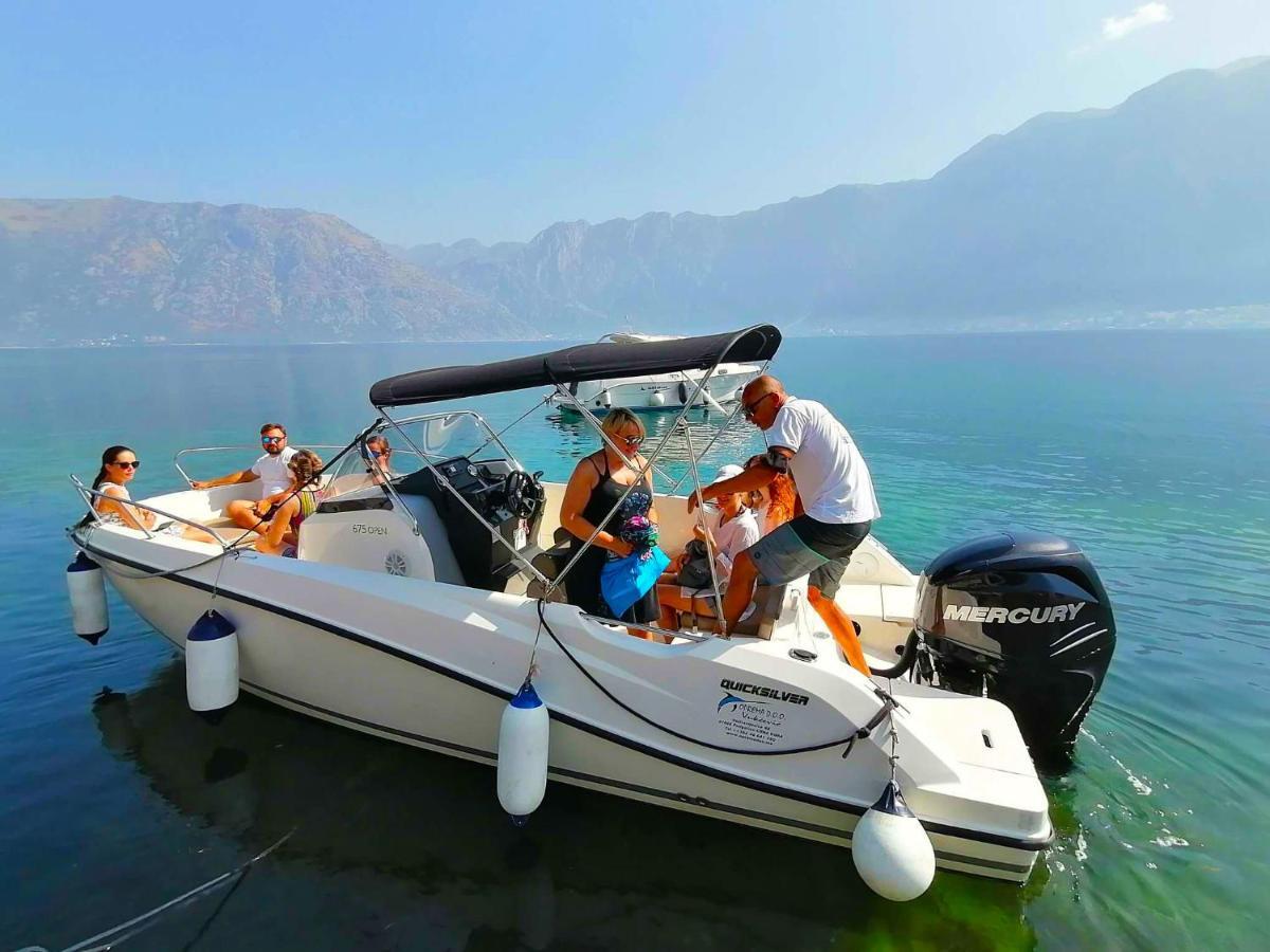 Bay Of Kotor View Apartment With Pool Prčanj Dış mekan fotoğraf